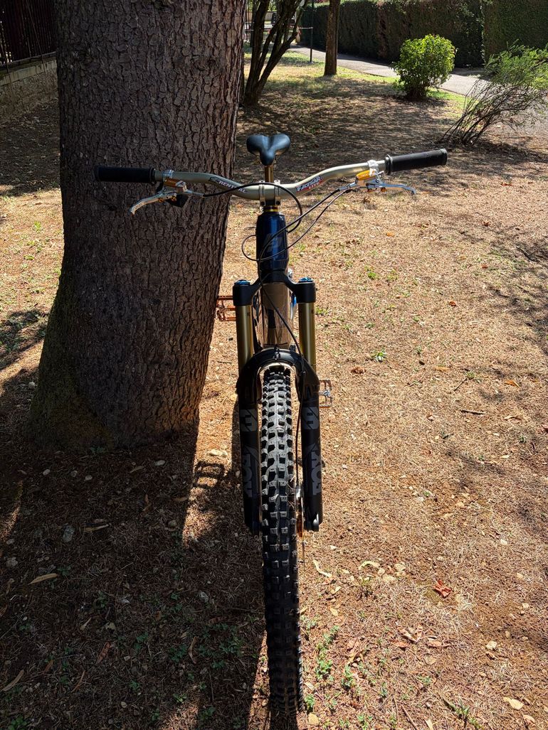 Brugt Lapierre Spicy CF Team 2025 2025 Mountainbike — billede 3 af 14
