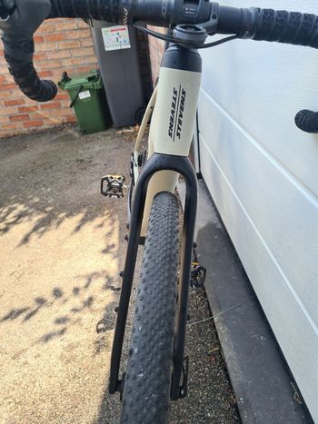 Used Stevens E-Getaway 2025 2025 Road & Gravel, White — image 3 of 10