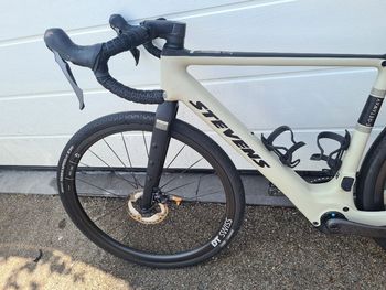 Used Stevens E-Getaway 2025 2025 Road & Gravel, White — image 8 of 10