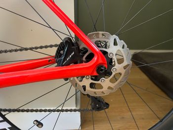 Used Giant Tcr advanced Shimano 105 2023 Road & Gravel, Red — image 8 of 12