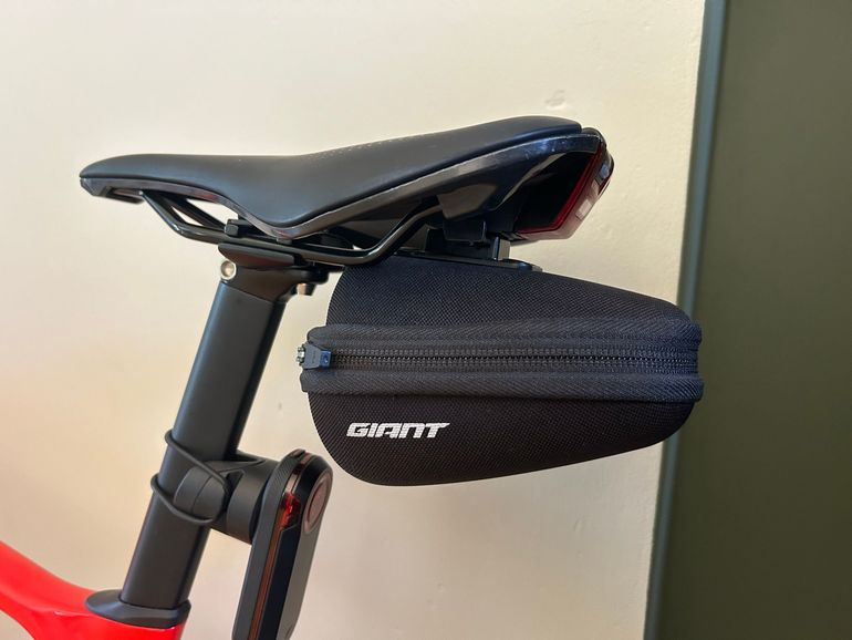 Used Giant Tcr advanced Shimano 105 2023 Road & Gravel, Red — image 6 of 12