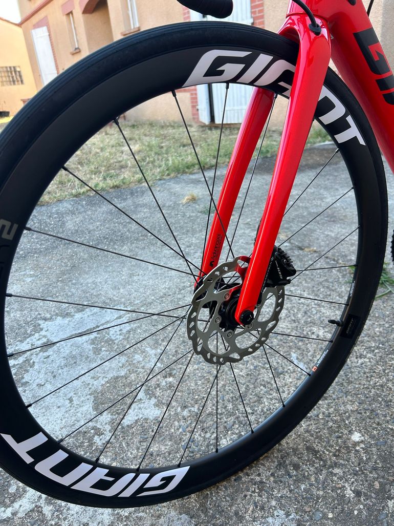 Used Giant Tcr advanced Shimano 105 2023 Road & Gravel, Red — image 4 of 12