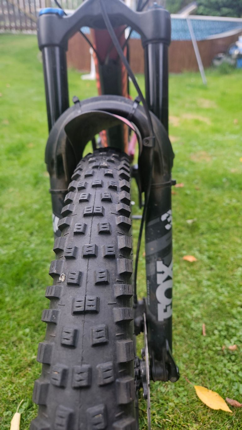 Gebrauchtes Canyon Neuron CF 8 WMN 2022 2022 Mountainbike, Rot, 27.5, 29 — Bild 19 von 19