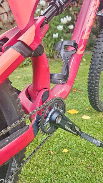 Gebrauchtes Canyon Neuron CF 8 WMN 2022 2022 Mountainbike, Rot, 27.5, 29 — Bild 6 von 19