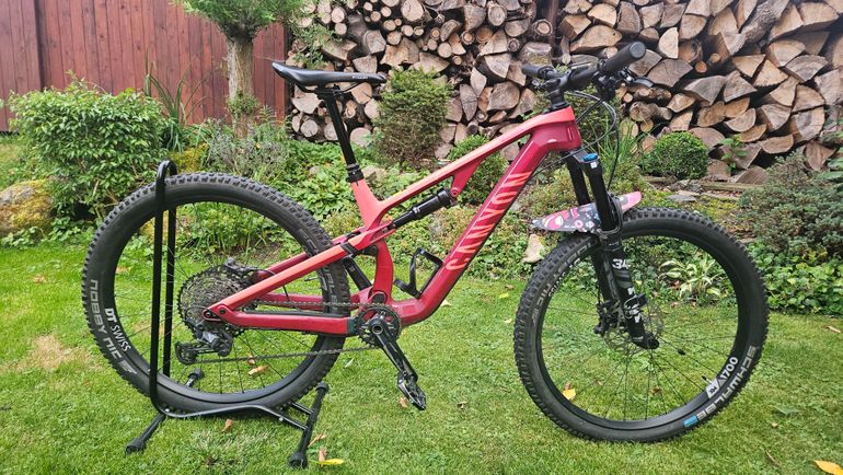 Gebrauchtes Canyon Neuron CF 8 WMN 2022 2022 Mountainbike, Rot, 27.5, 29 — Bild 2 von 19