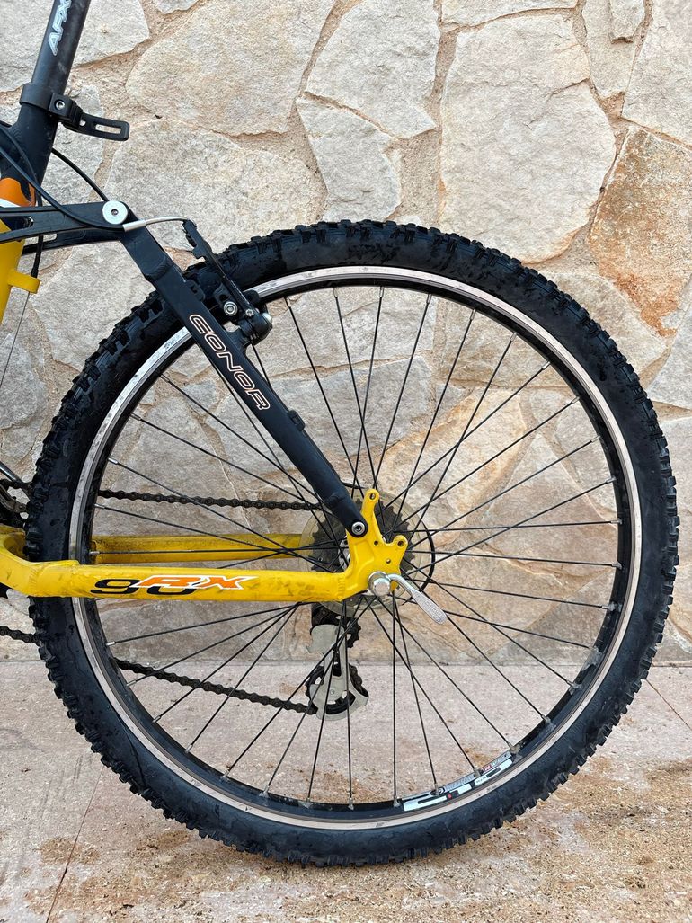 Used Conor Custom Shimano Altus 2004 Mountainbike, Orange — image 9 of 12