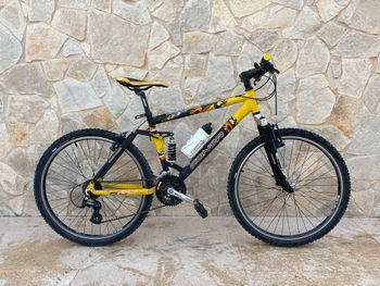 Used Conor Custom Shimano Altus 2004 Mountainbike, Orange — image 2 of 12