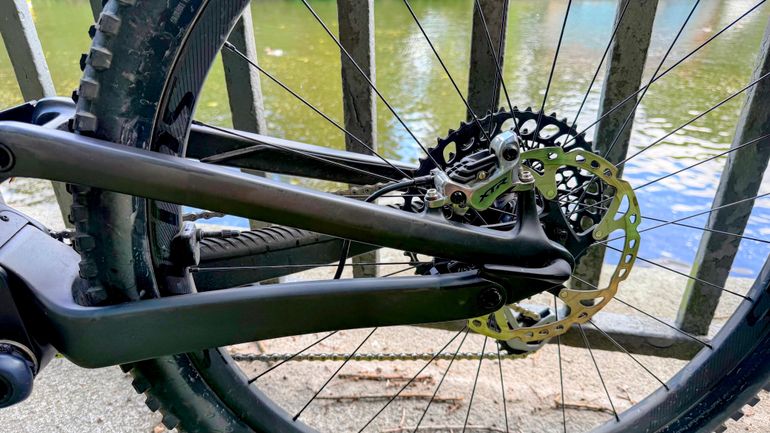 Brugt Scott Genius ST 900 Tuned 2024 2024 Mountainbike — billede 10 af 14