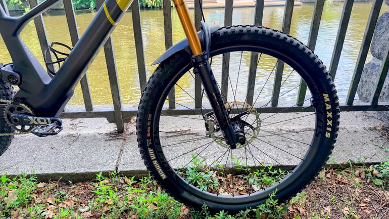 Brugt Scott Genius ST 900 Tuned 2024 2024 Mountainbike — billede 2 af 14