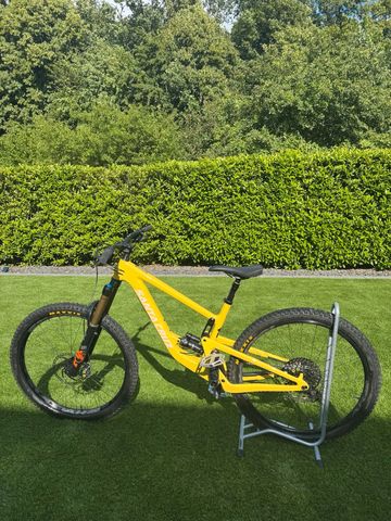 Brugt Santa Cruz MEGATOWER S / Carbon C / 29 2022 2022 MTB