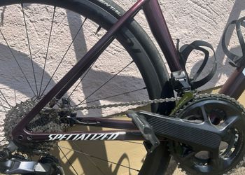 Używany Specialized Tarmac Shimano Ultegra Di2 2024 Road & Gravel — zdjęcie 3 z 5