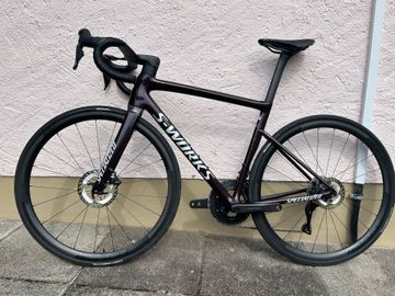 Used Specialized Tarmac Shimano Ultegra Di2 2023 Road & Gravel, Red — image 1 of 11