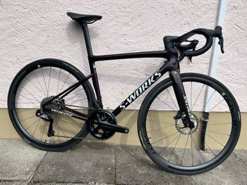 Used Specialized Tarmac Shimano Ultegra Di2 2023 Road & Gravel, Red — image 2 of 11