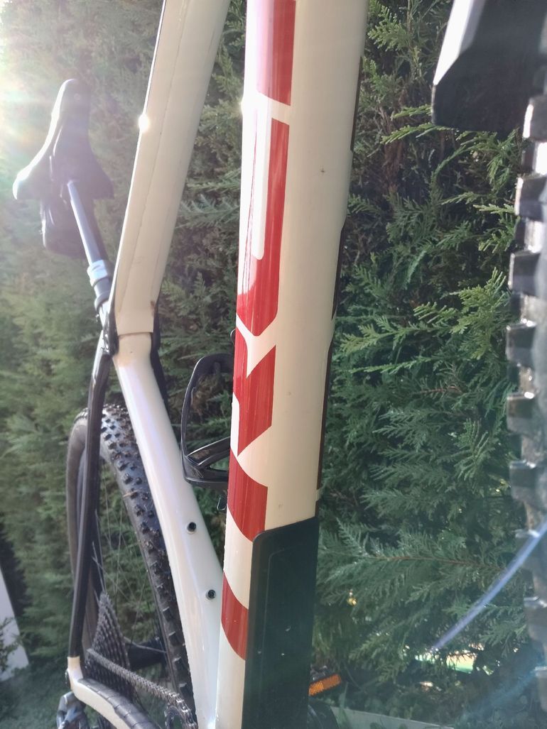 Trek Procaliber 9.8 2021 2021 Mountainbike usato, Bianco — immagine 11 di 14