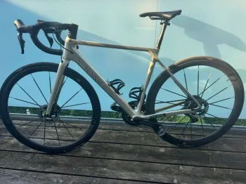 Käytetty Canyon Ultimate CFR Aero 2021 Road & Gravel
