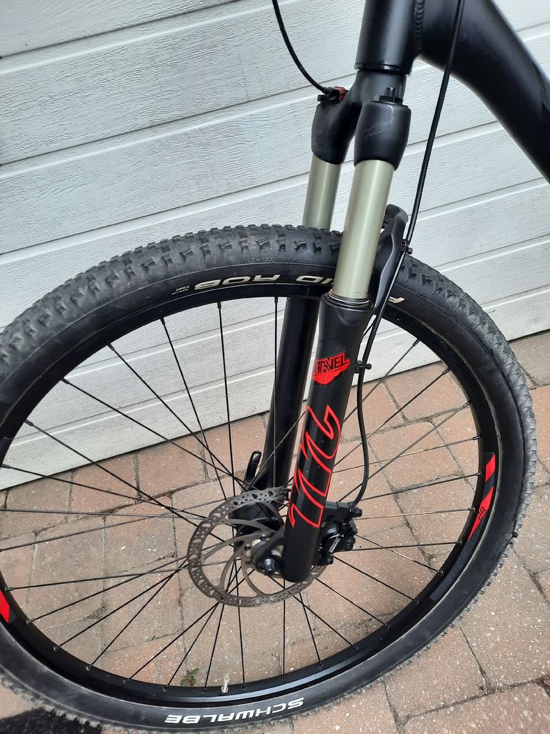 Univega Custom Shimano Deore XT 2009 Mountainbike usato, Nero — immagine 4 di 7