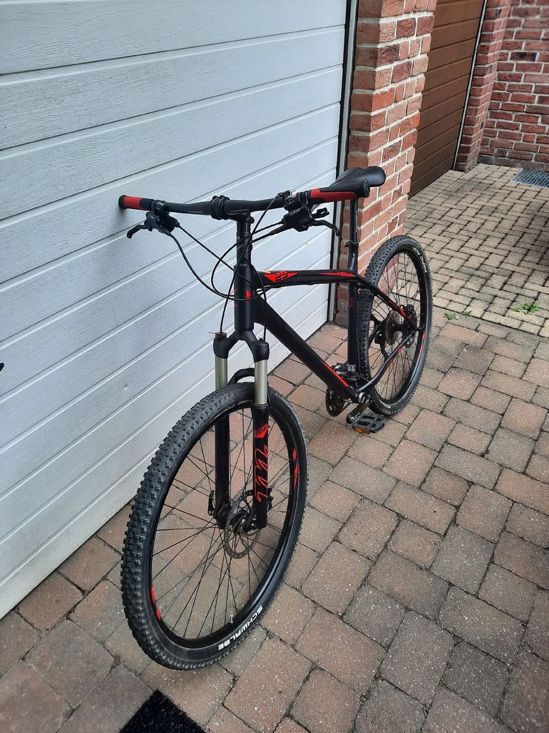 Univega Custom Shimano Deore XT 2009 Mountainbike usato, Nero — immagine 3 di 7