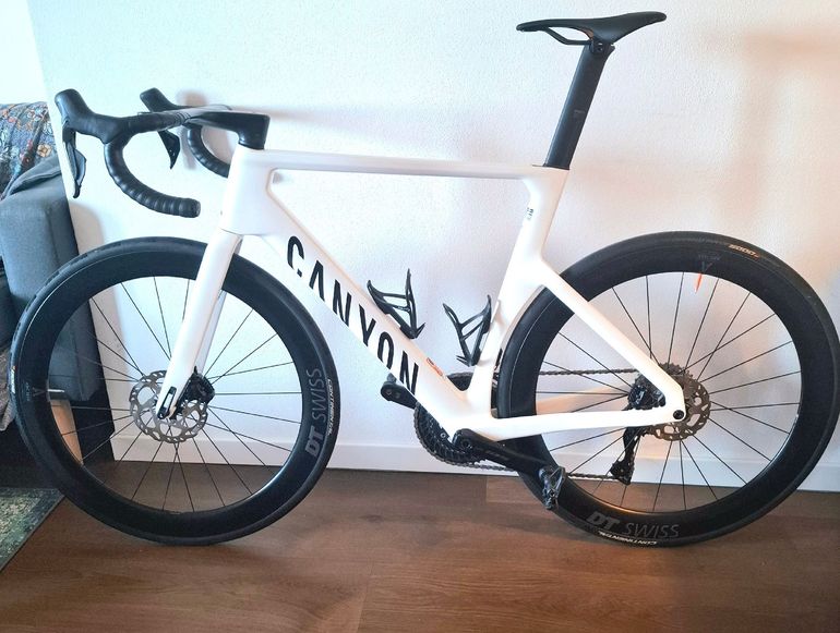 Brugt Canyon Aeroad CF SLX 7 Di2 2025 2025 Road & Gravel — billede 2 af 7