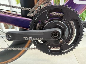 Canyon Aeroad CFR Disc Di2 2023 2023 Road & Gravel usato, Viola — immagine 10 di 14
