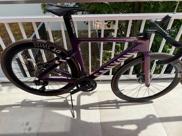 Brugt Canyon Aeroad CFR Disc Di2 2023 2023 Road & Gravel — billede 2 af 14