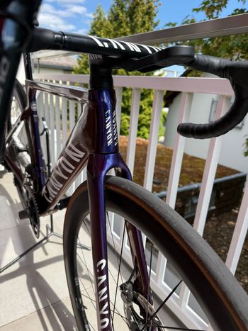 Brugt Canyon Aeroad CFR Disc Di2 2023 2023 Road & Gravel — billede 8 af 14