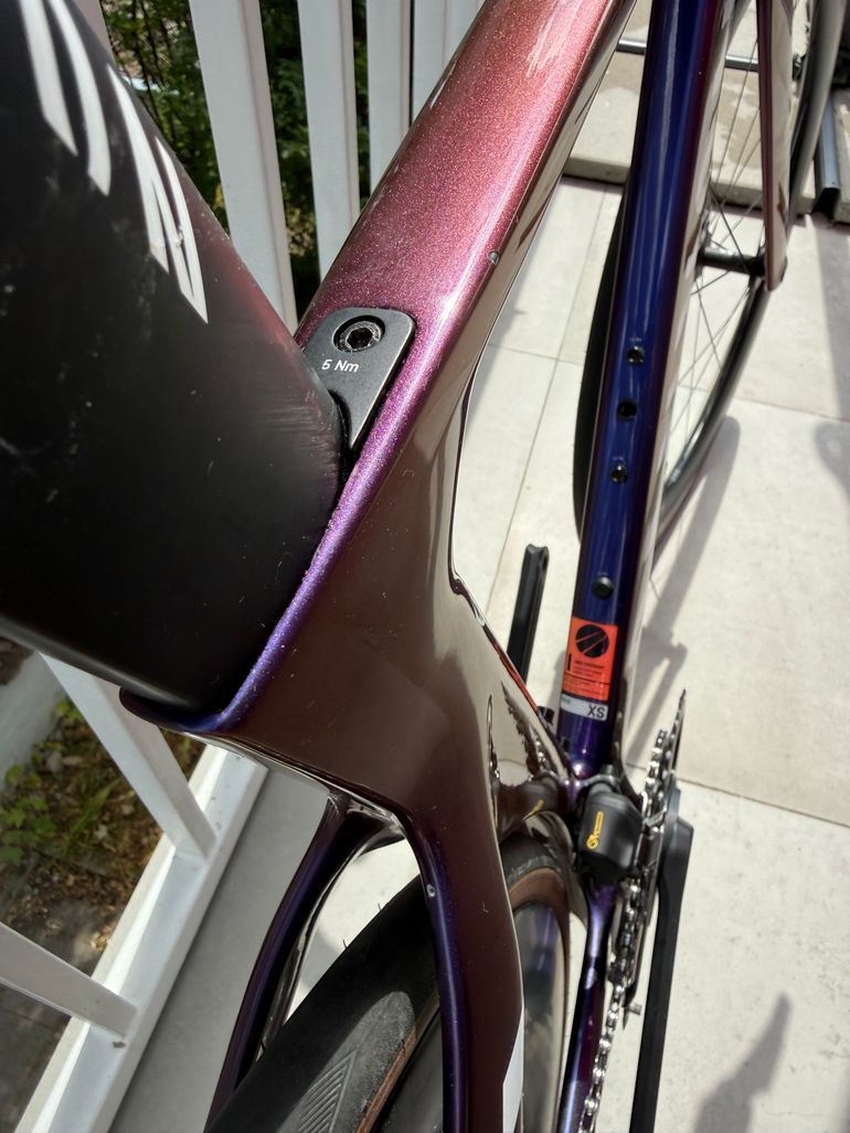 Brugt Canyon Aeroad CFR Disc Di2 2023 2023 Road & Gravel — billede 13 af 14