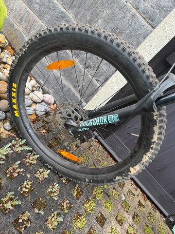 Used Trek Roscoe 7 2021 2021 Mountainbike, Green, 27.5 — image 6 of 7