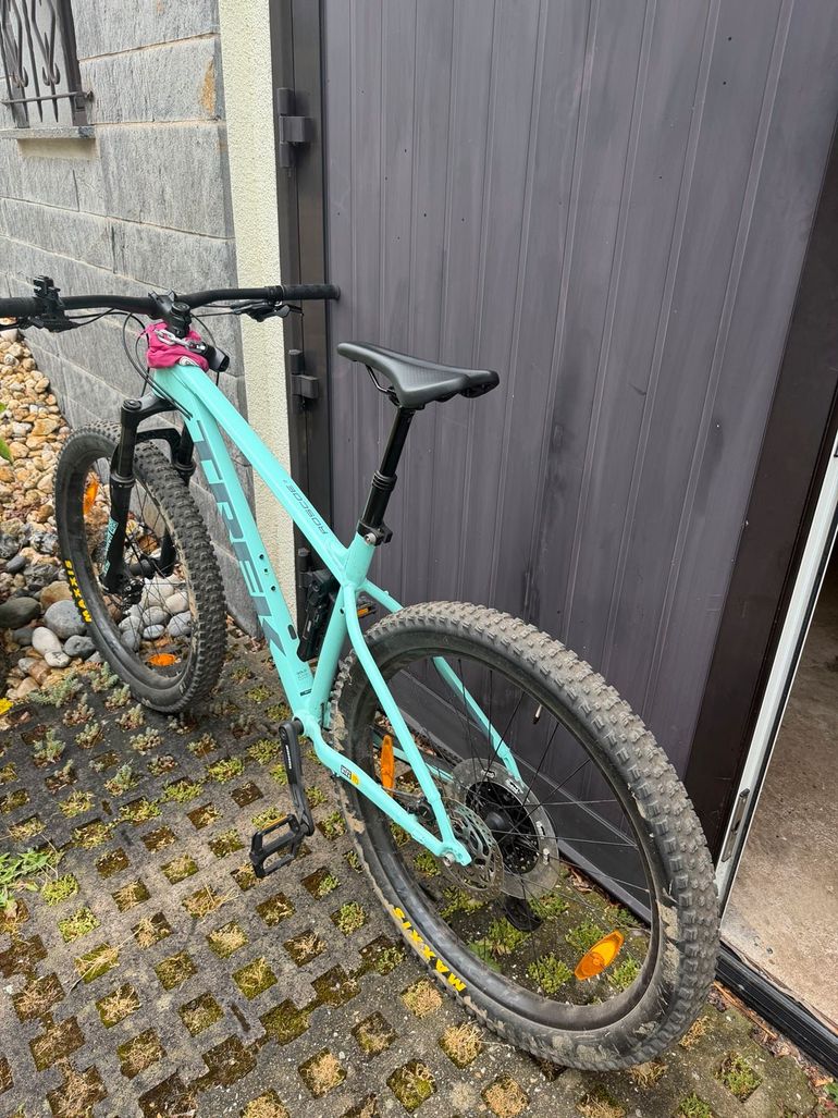 Używany Trek Roscoe 7 2021 2021 Mountainbike — zdjęcie 2 z 7