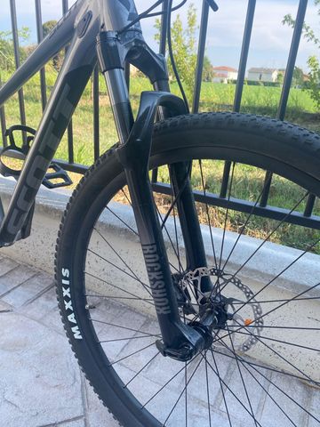 Used Scott Scale 965 2022 2022 Mountainbike, Light Gray, 29 — image 4 of 9