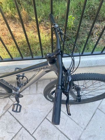 Used Scott Scale 965 2022 2022 Mountainbike, Light Gray, 29 — image 6 of 9