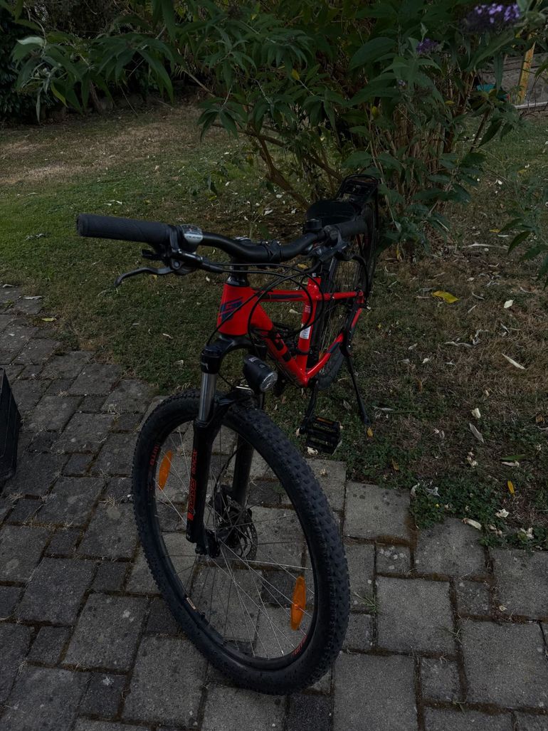 Used GT Avalanche Comp 27.5 2019 2019 Mountainbike, Red, 27.5 — image 2 of 10