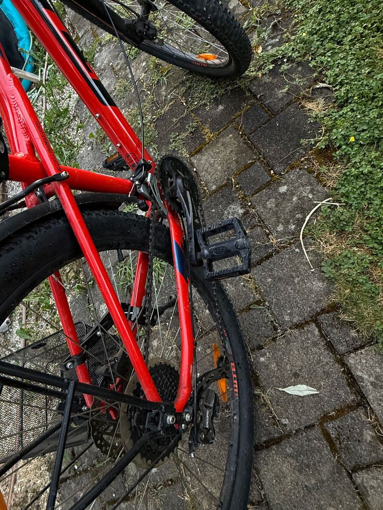 Used GT Avalanche Comp 27.5 2019 2019 Mountainbike, Red, 27.5 — image 5 of 10