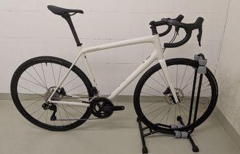 Specialized Aethos Comp - Shimano 105 Di2 2025 2025 Road & Gravel de segunda mano