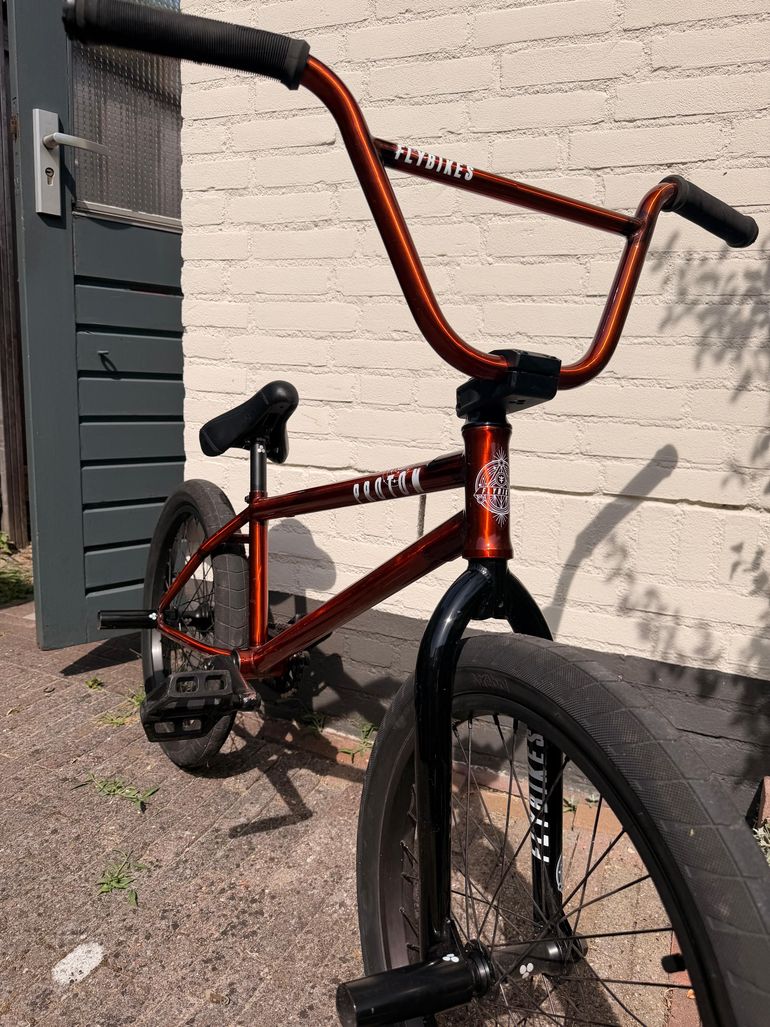 flybikes Proton 2018 Urban d'occasion — image 4 sur 10