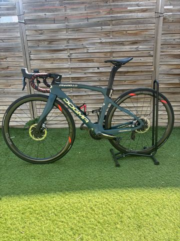Używany Pinarello Dogma F12 Disk Sram Red Axs Etap Bike 2019 2019 Road & Gravel