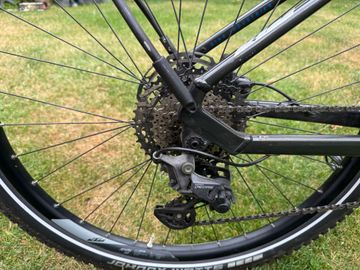 Gebrauchtes KTM MACINA TEAM 792 LFC 2022 2022 Mountainbike, Hellgrau, 29 — Bild 2 von 7