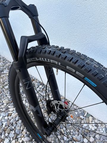 Used Liteville H-3 Shimano Deore XT 2025 Mountainbike, Light Gray — image 8 of 9