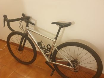 Cannondale Topstone 1 2023 2023 Road & Gravel usato, Grigio chiaro — immagine 5 di 7