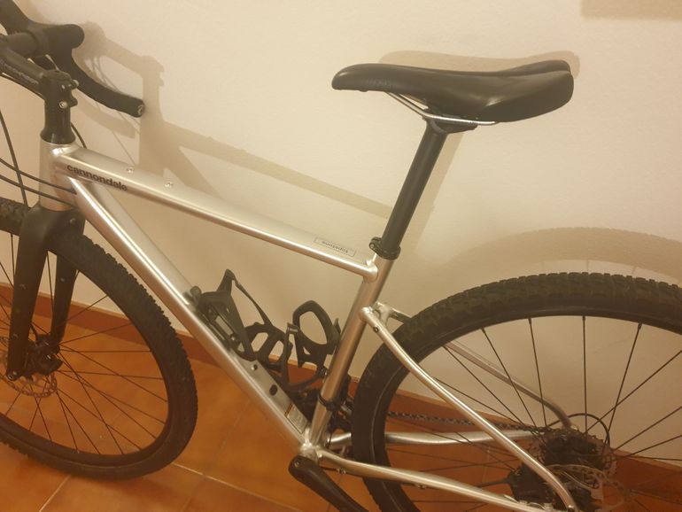 Cannondale Topstone 1 2023 2023 Road & Gravel usato, Grigio chiaro — immagine 2 di 7