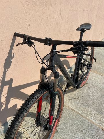 Gebrauchtes CUBE Attention SL 2016 2016 Mountainbike, Schwarz, 27.5, 29 — Bild 2 von 5