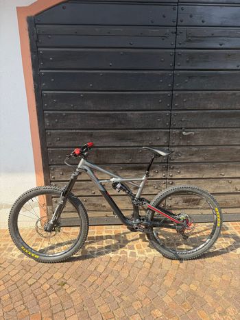 Specialized Enduro Comp 29/6Fattie 2017 2017 MTB usato