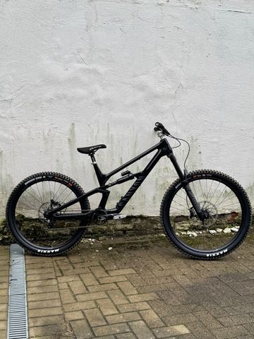 Used Canyon Torque Mullet CF 7 2023 2023 Mountainbike, Black, 29, 27.5 — image 3 of 6
