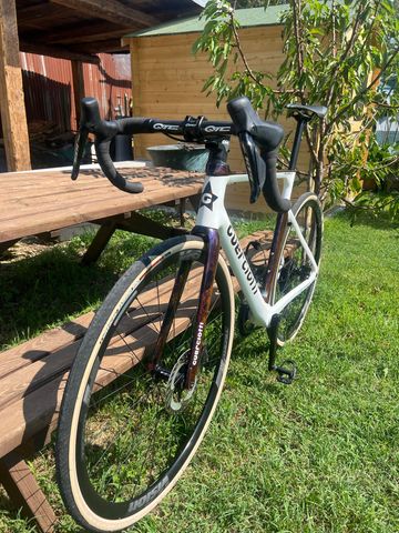 Used Guerciotti Veloce Shimano 105 Di2 2024 Road & Gravel, White — image 3 of 10