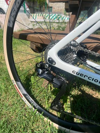 Tweedehands Guerciotti Veloce Shimano 105 Di2 2024 Road & Gravel — afbeelding 9 van 10