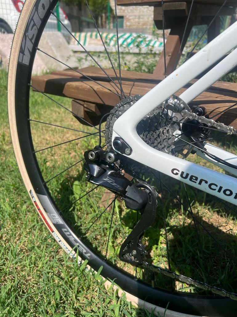 Tweedehands Guerciotti Veloce Shimano 105 Di2 2024 Road & Gravel — afbeelding 9 van 10