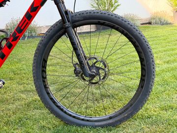 Brugt Trek Supercaliber SRAM GX Eagle AXS 2021 Mountainbike — billede 2 af 12