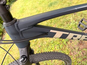 Trek X-Caliber 9 2021 2021 Mountainbike usato, Blu — immagine 5 di 11