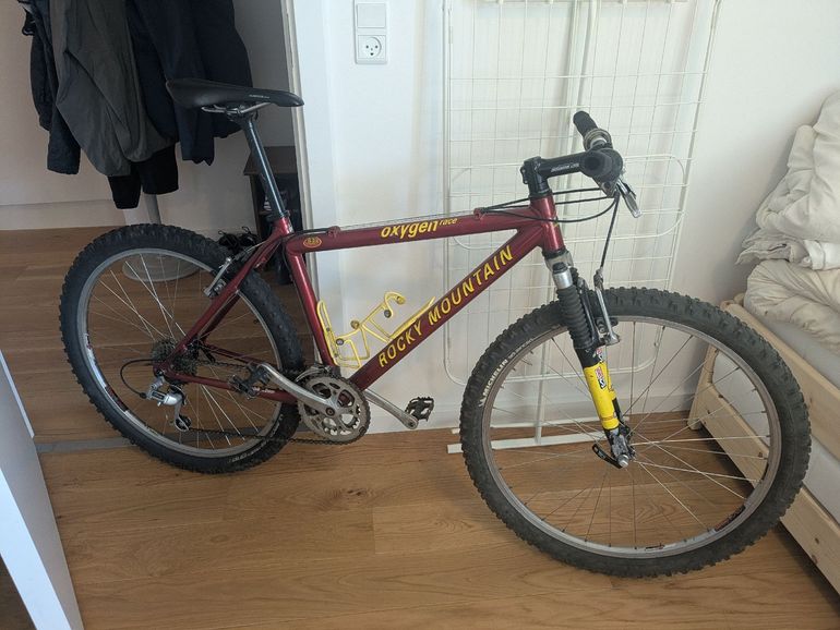 Used Rocky Mountain Oxygen Shimano Deore XT 1996 Mountainbike, Red — image 8 of 14