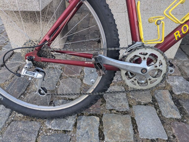 Used Rocky Mountain Oxygen Shimano Deore XT 1996 Mountainbike, Red — image 3 of 14