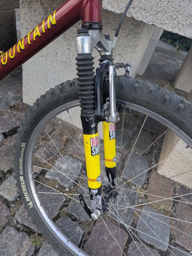 Used Rocky Mountain Oxygen Shimano Deore XT 1996 Mountainbike, Red — image 4 of 14